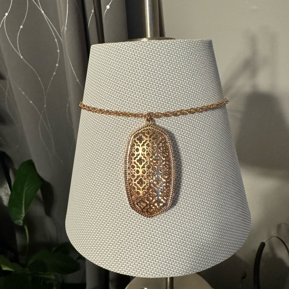 Kendra Scott Rose Gold Rae Filigree Necklace